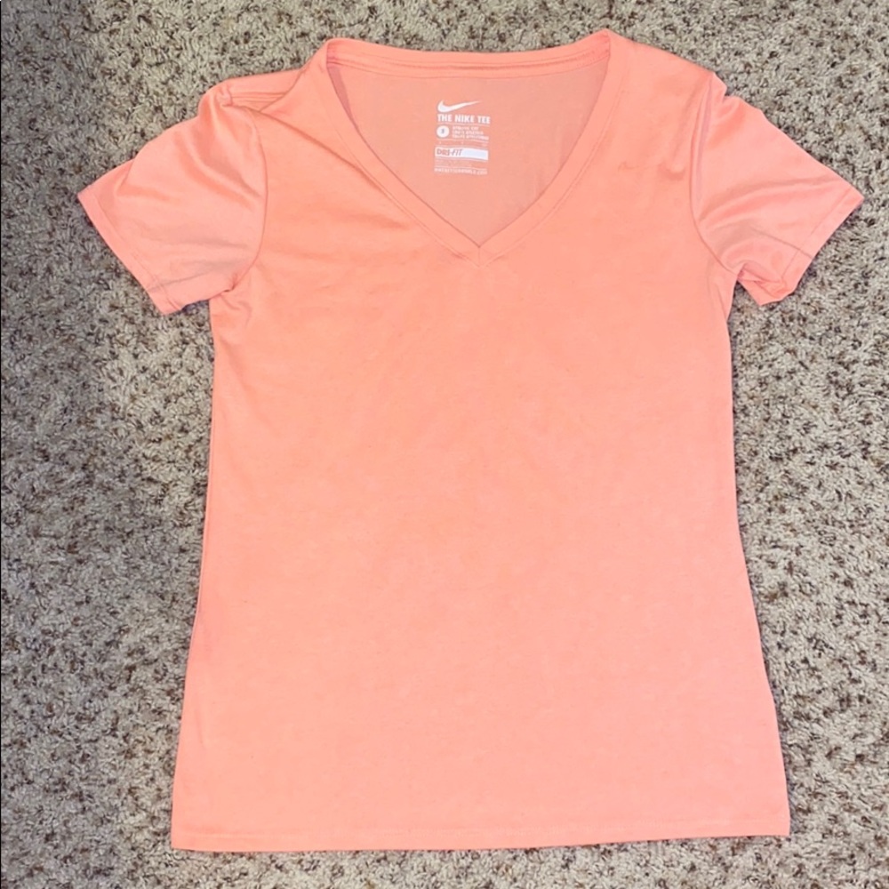 Nike Athletic cut tee Dry-Fit